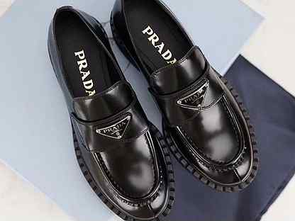 Туфли лоферы Prada