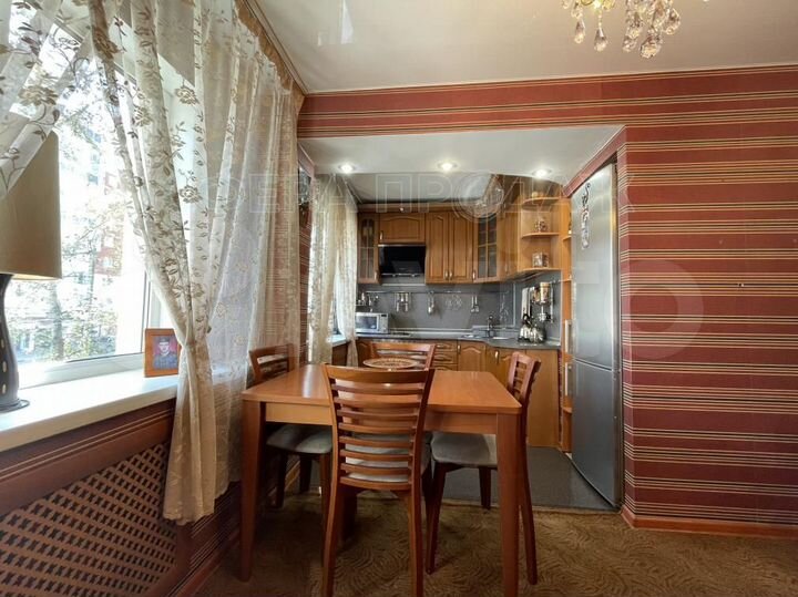 4-к. квартира, 64,7 м², 2/5 эт.