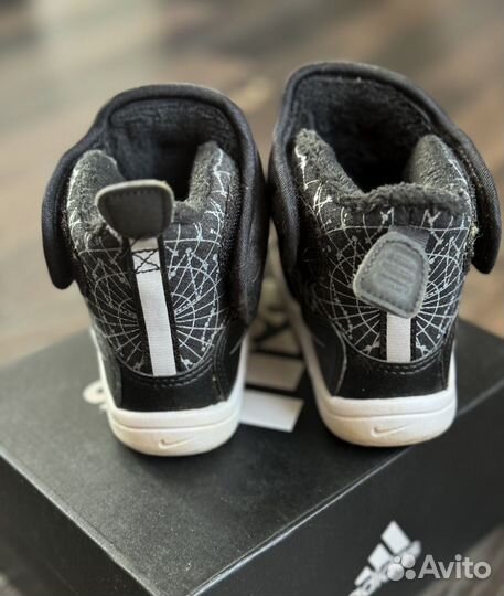 Дутики nike детские