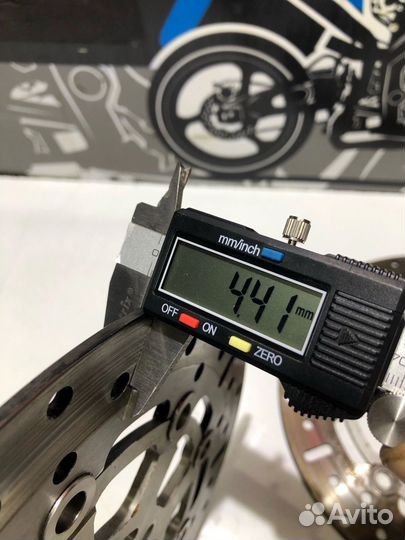 Передние тормозные диски Suzuki SV 650 2005г