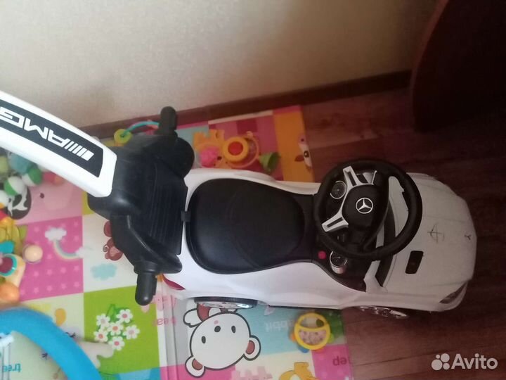 Машинка-каталка