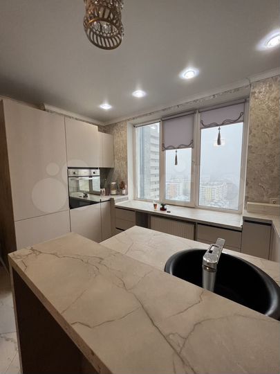 2-к. квартира, 75 м², 20/25 эт.