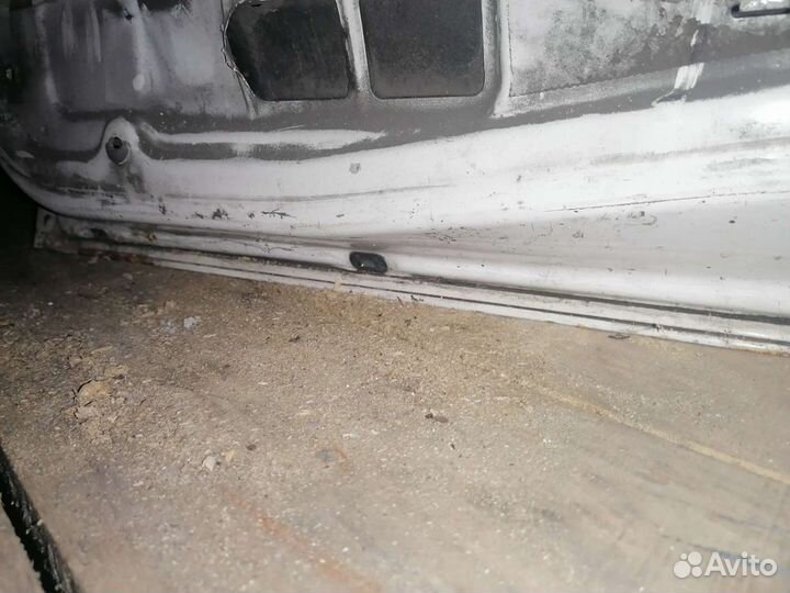 Дверь задняя правая skoda felicia