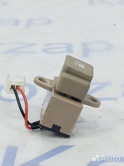 Кнопка открывания лючка бензобака Kia Mohave HM