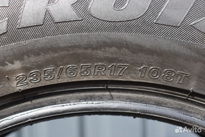 Bridgestone Ice Cruiser 7000 235/65 R17