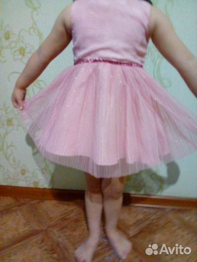 Нарядное платье