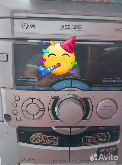 2 музыкальных центра 2004г