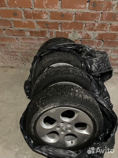 Комплект зимних колес Alfa Romeo