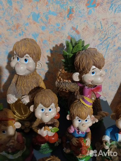 Обезьяна фигурка