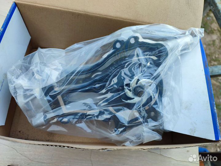 Насос охлаждающей жидкости (помпа)