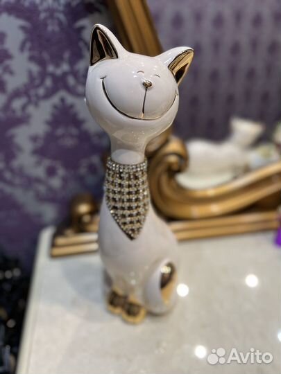 Статуэтка кошка фарфор