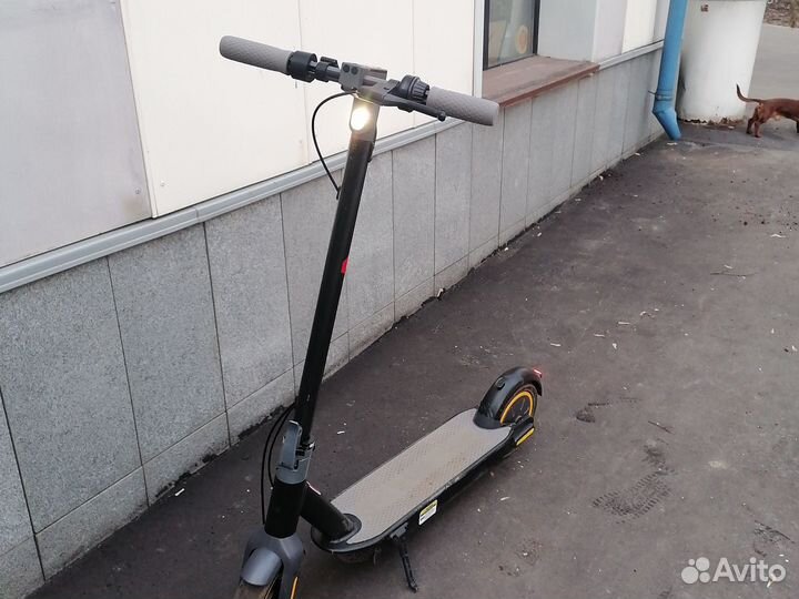 Электросамокат hiper triumph m100