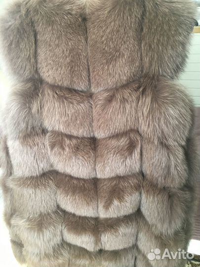 Песцовая жилетка 46 размер