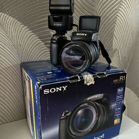 Sony dsc- R1