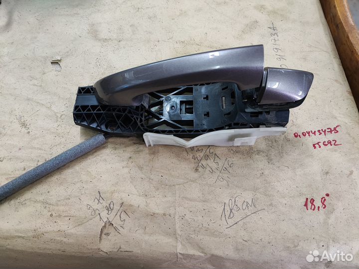 Ручка задняя левая skoda superb II универсал рест
