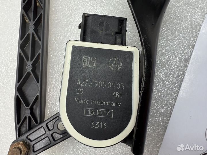 Датчик угла наклона кузова Mercedes A2229050503
