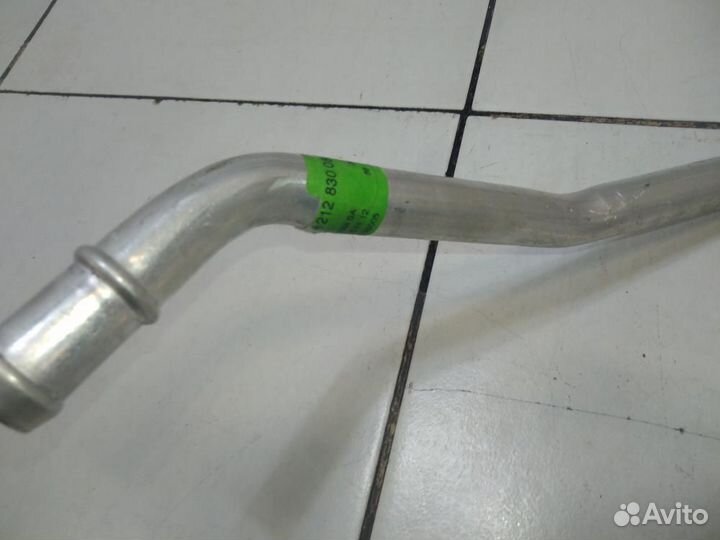 Трубка системы охлаждения Mercedes-Benz E-Class W2