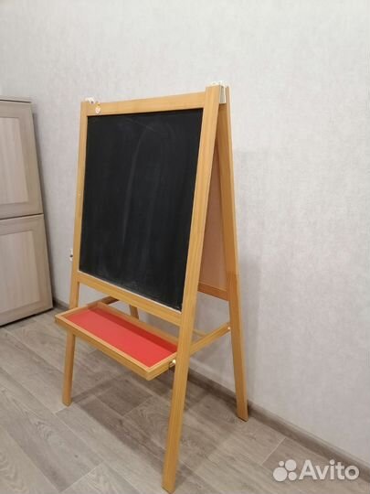 Доска для рисования мольберт