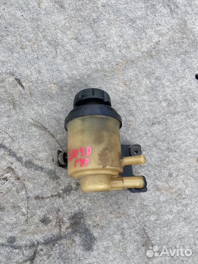 Бачок гур Hyundai Solaris 1 Kia Rio 3