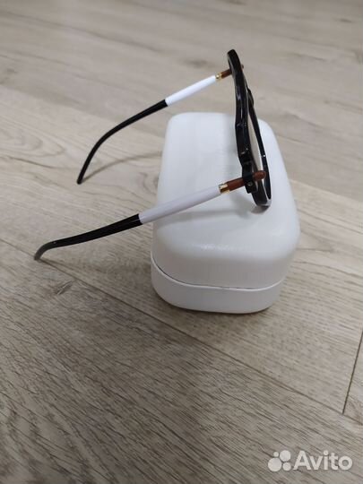 Солнцезащитные очки женские