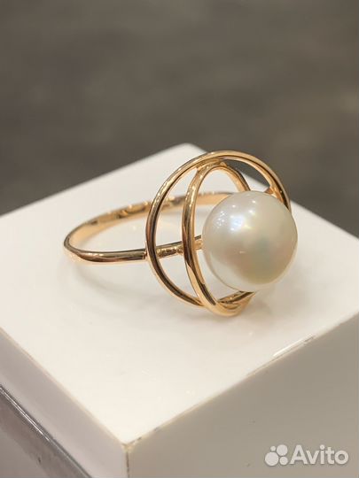 Новое золотое кольцо с жемчугом