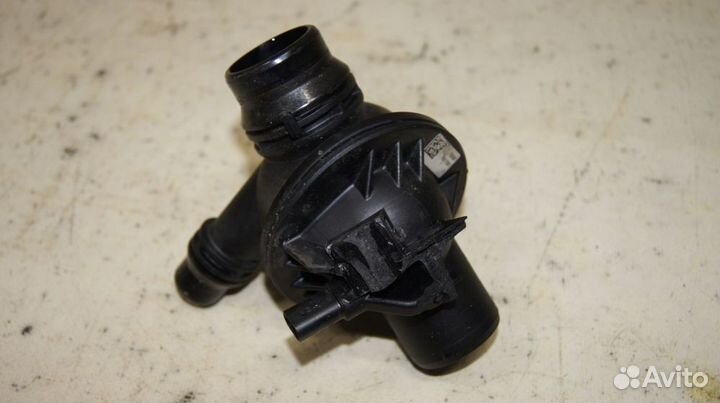 Термостат (дефект креп) (пробег 36660) BMW 535i GT F07