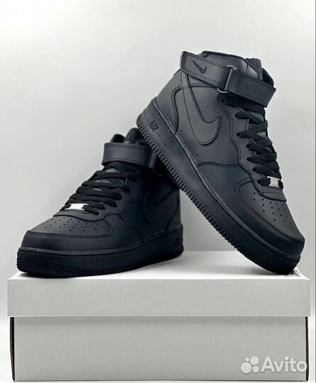 Nike Air Force 1 Mid Triple Black