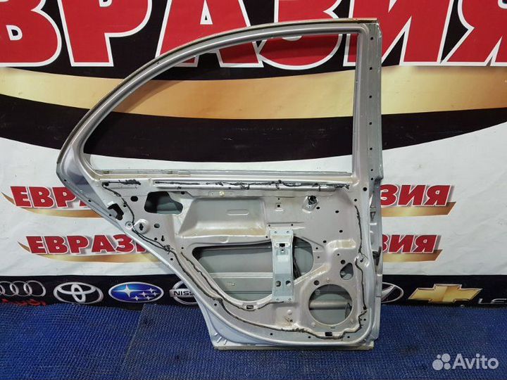 Дверь боковая задняя левая Mercedes-Benz C-Class