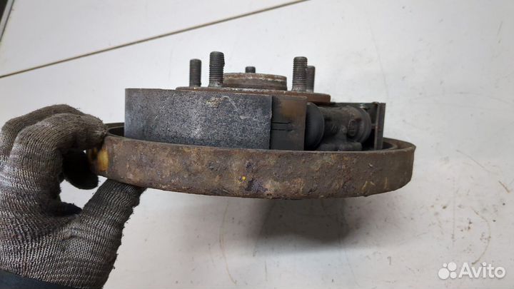 Ступица (кулак, цапфа) правая задняя Toyota RAV 4