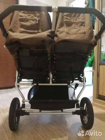 Коляска для двойни Bumbleride Indie Twin