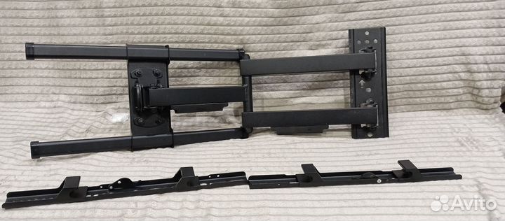 Кронштейн наклонно-поворотный для телевизора
