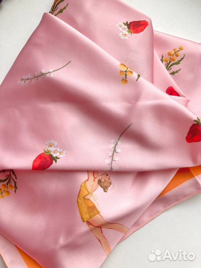 Шёлковый платок с балеринами