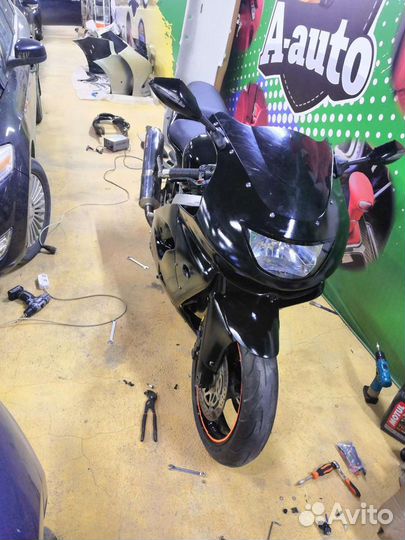 Kawasaki zx9r