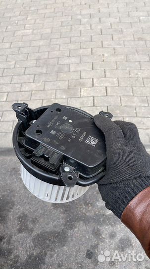 Моторчик отопителя Mazda CX5 2022 KF