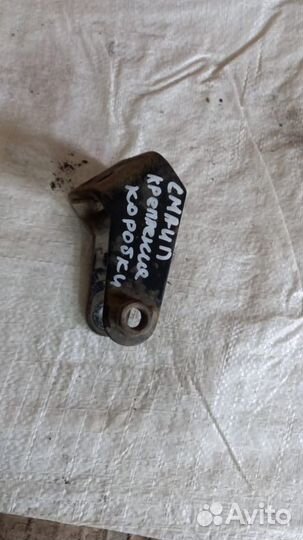 Кронштейн двигателя правый Lifan Smily 1.3