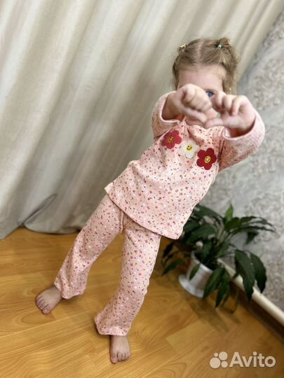 Костюм для девочки новый