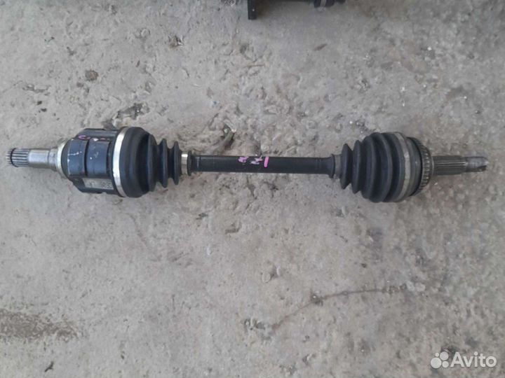 Привод левый Toyota avensis 2 кузов 250 объём 1,8