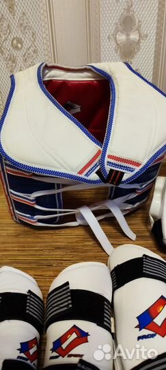 Экипировка защита для тхэквондо