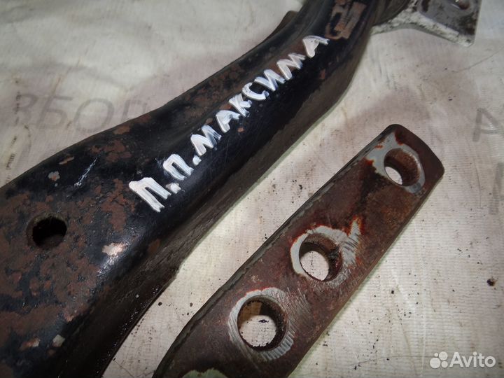 Рычаг передний правый Nissan Maxima A33 2000-2005