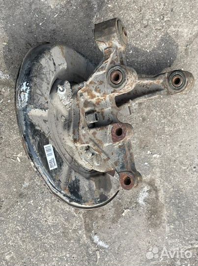 Кулак задний левый Toyota Camry, VI (XV40)