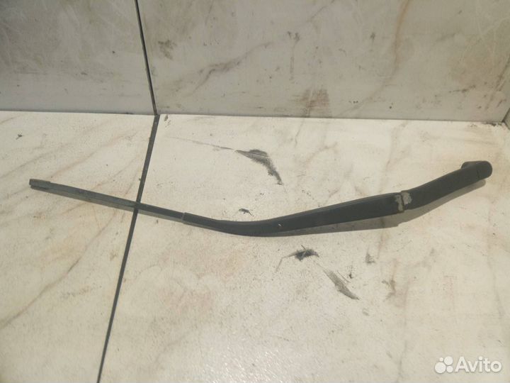Поводок стеклоочистителя правый Mazda 6 GG 2005