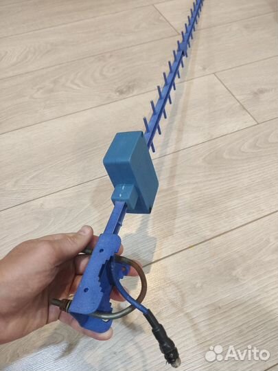 Антенна уличная (3G) AX-2017Y направленная