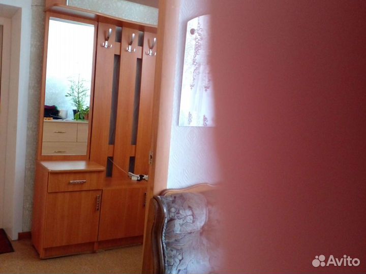 Вешалка в прихожую напольная