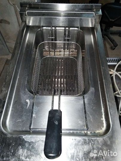 Фритюр Electrolux