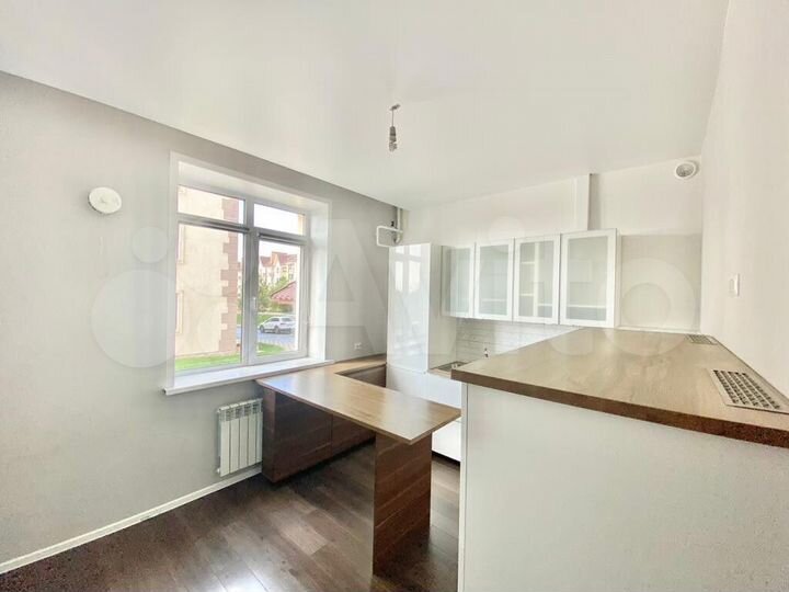 2-к. квартира, 50 м², 1/4 эт.