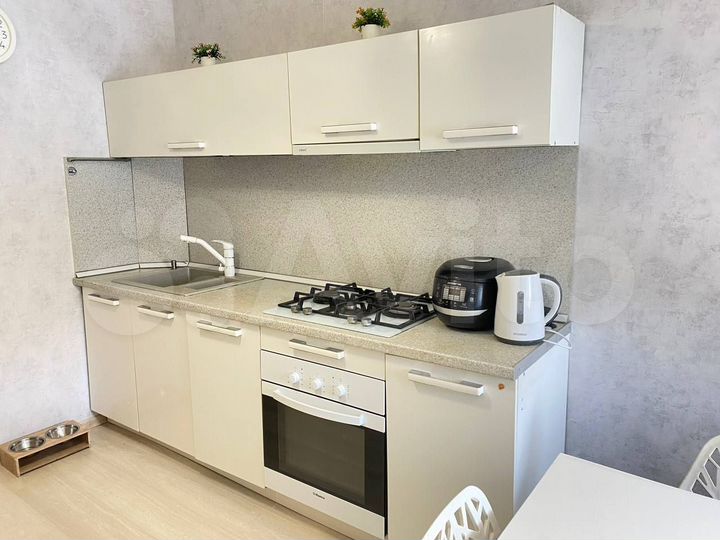 2-к. квартира, 57,4 м², 2/10 эт.