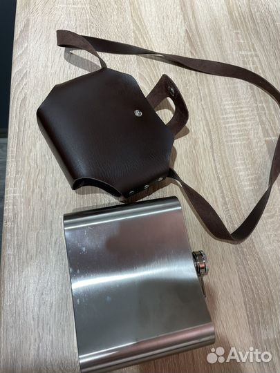 Фляга железная с чехлом