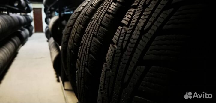 Nokian Tyres Nordman 4 215/65 R16