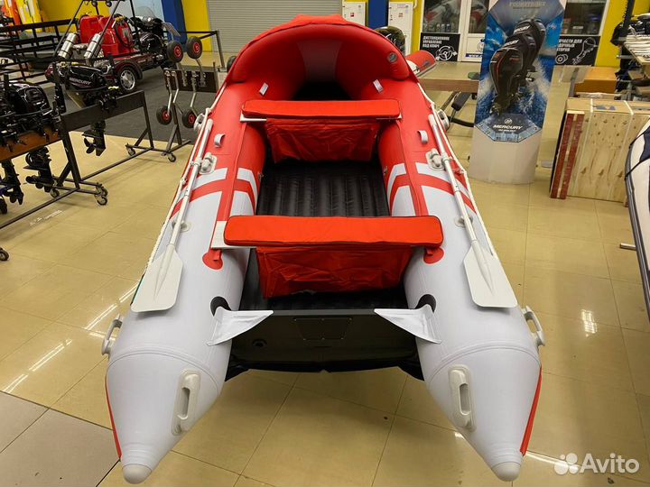 Надувная лодка Gladiator E 380 Pro