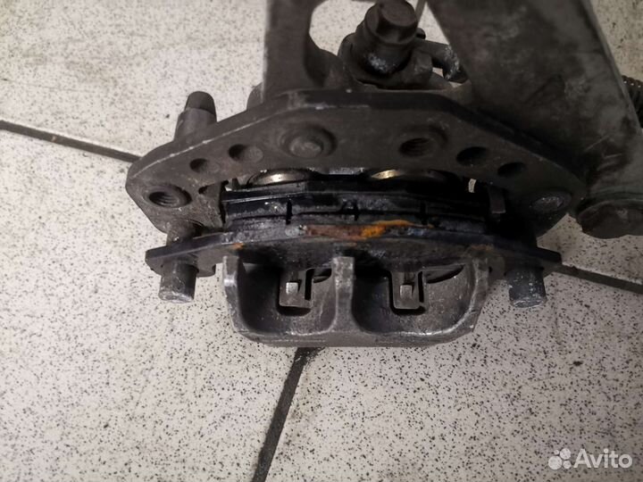 Суппорт задний Kawasaki ZZR 400 1